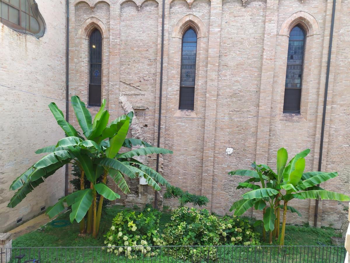 Il Duomo Bed and Breakfast Cesena Exteriör bild
